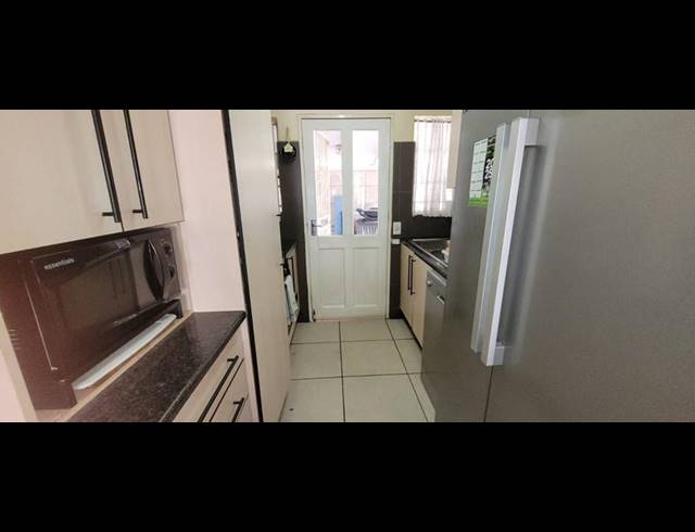 2 BEDROOM SIMPLEX FOR SALE IN ALBERTSDAL